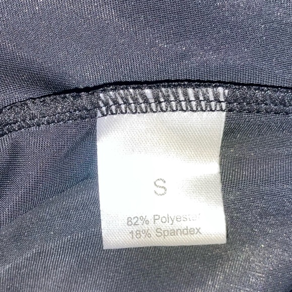 Tankini (S) swimsuit Floral Print w/black bottoms(with floral print on the top). - Picture 10 of 10